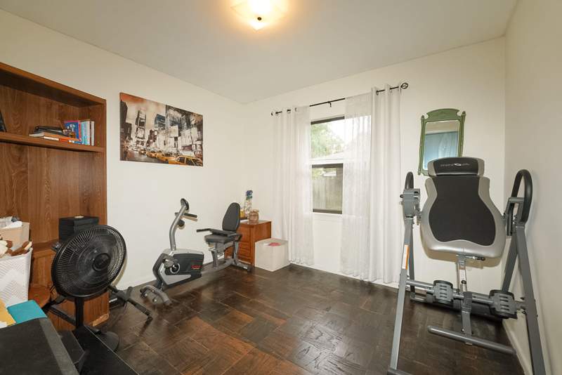 3 bedroom Detached Single Family at 108 SE Waynel Circle, Villa Russ Park, Fort Walton Beach — photo 4