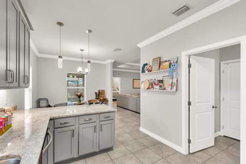467 Sara Avenue, Mary Esther FL - photo 13 of 39