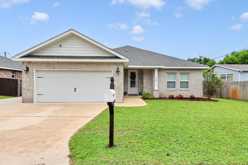 3 bedroom Detached Single Family at 467 Sara Avenue, Wynnehaven Bch Est, Mary Esther — photo 2