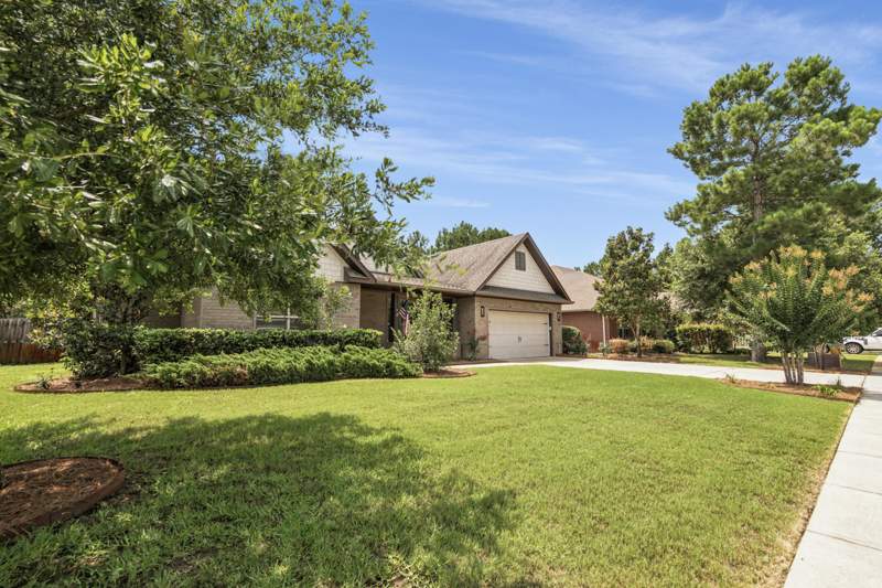 5 bedroom Detached Single Family at 201 Canopy Cove, Hammock Bay, Freeport — photo 2