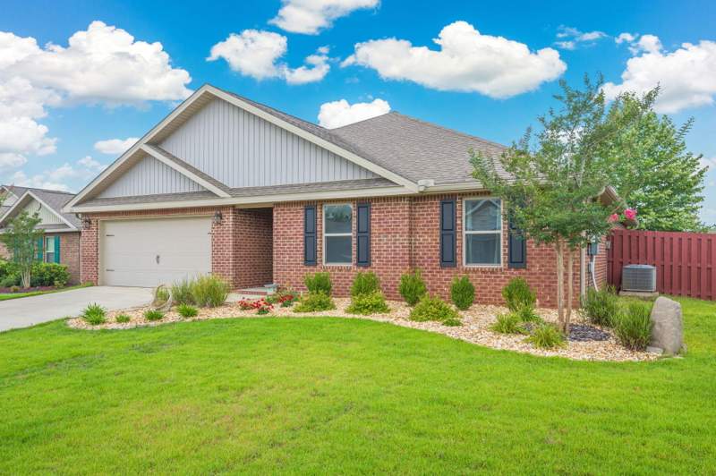 4 bedroom Detached Single Family at 363 Merlin Court, Redstone Commons, Crestview — photo 2