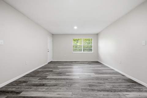 609 Colonial Drive #8, Fort Walton Beach FL - photo 6 of 43