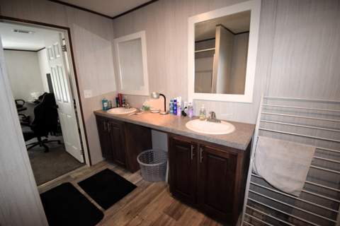 6583 Bill Lundy Road, Laurel Hill FL - photo 10 of 22