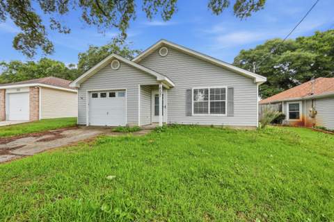657 Jerrells Avenue, Fort Walton Beach FL - photo 7 of 40