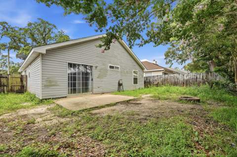 657 Jerrells Avenue, Fort Walton Beach FL - photo 11 of 40