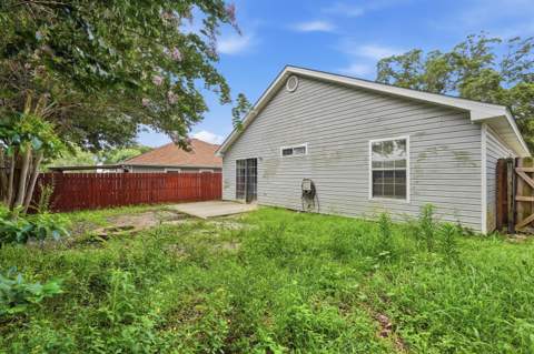 657 Jerrells Avenue, Fort Walton Beach FL - photo 13 of 40