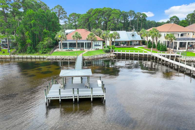 4 bedroom Detached Single Family at 644 Bayshore Drive, Flounder Beach Unrec, Miramar Beach — photo 2