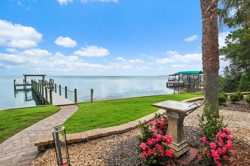 4 bedroom Detached Single Family at 644 Bayshore Drive, Flounder Beach Unrec, Miramar Beach — photo 3