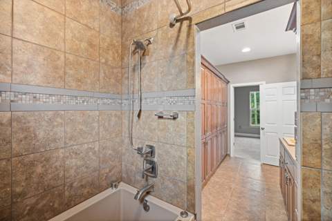 409 Hart Street, Niceville FL - photo 17 of 59