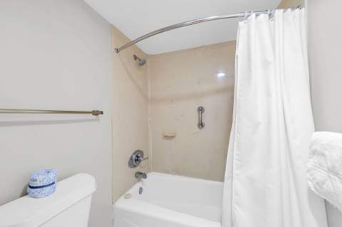 660 Nautilus Court #1303, Fort Walton Beach FL - photo 16 of 20