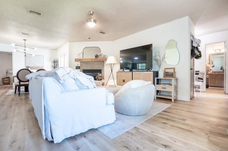 4 bedroom Detached Single Family at 406 Rosewood Avenue, Wynnehaven Beach Estates, Mary Esther — photo 3