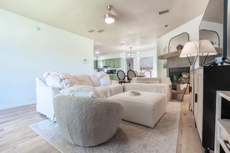 4 bedroom Detached Single Family at 406 Rosewood Avenue, Wynnehaven Beach Estates, Mary Esther — photo 5