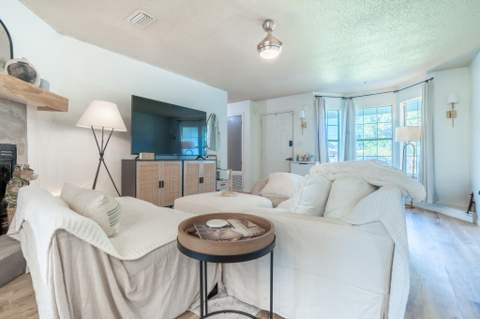 406 Rosewood Avenue, Mary Esther FL - photo 6 of 24