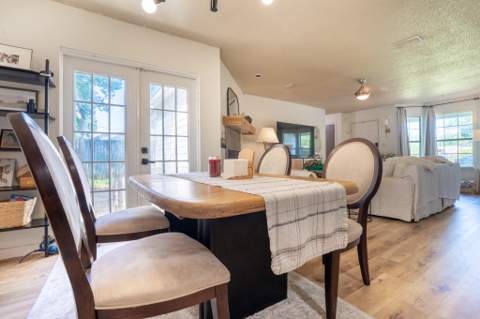 406 Rosewood Avenue, Mary Esther FL - photo 10 of 24