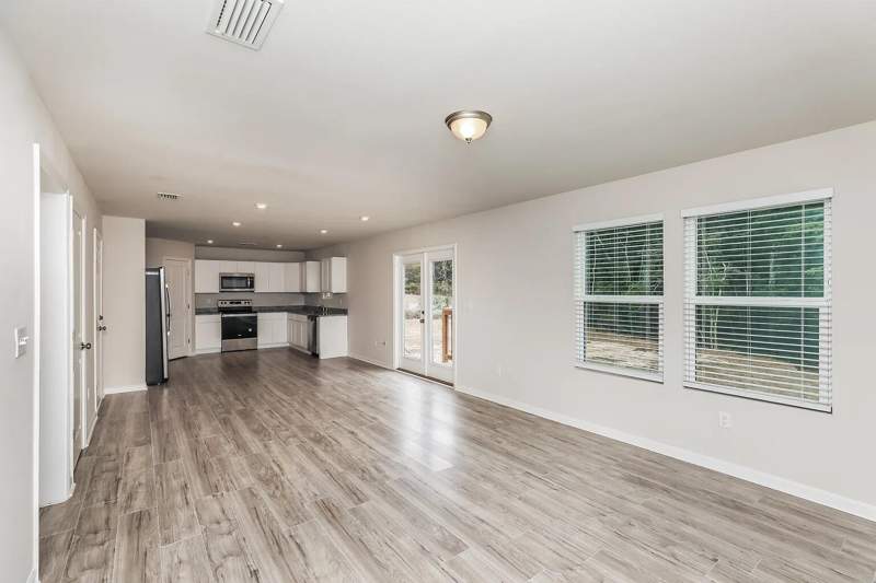 4 bedroom Detached Single Family at 6222 Travelers Rest Court, Lake Ridge, Crestview — photo 3