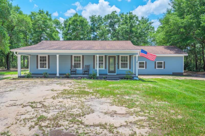 3 bedroom Detached Single Family at 1625 Caswell Road, Autumn Woods, DeFuniak Springs — photo 2