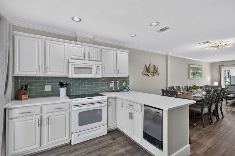 2 bedroom Townhouse at 2800 Scenic Gulf Dr #27, Gulf Winds East Ph 1, Miramar Beach — photo 4