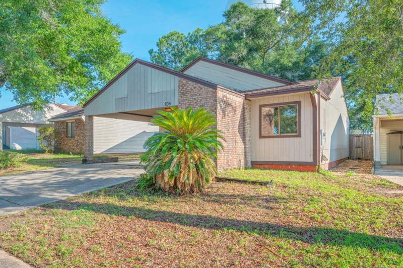 3 bedroom Detached Single Family at 205 Bartonwood Court, Cedar Ridge, Niceville — photo 2