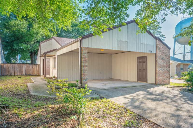 3 bedroom Detached Single Family at 205 Bartonwood Court, Cedar Ridge, Niceville — photo 3
