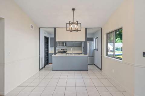 205 Bartonwood Court, Niceville FL - photo 10 of 32