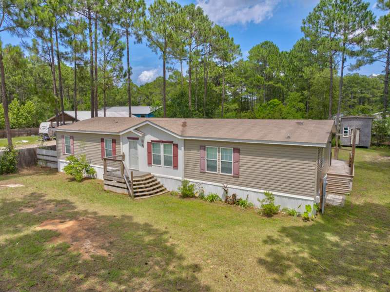 5 bedroom Mobile Home at 98 Holly Pines Circle, Holly Pines Estates, Santa Rosa Beach — photo 2