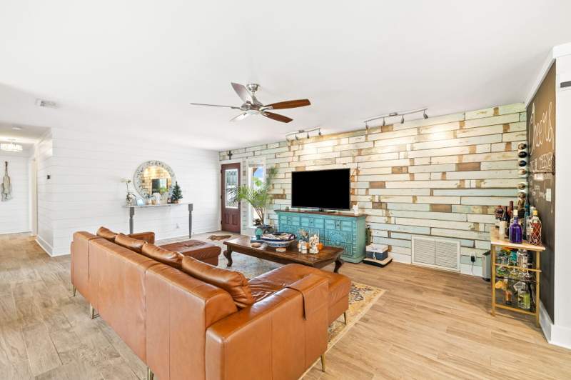 4 bedroom Detached Single Family at 527 Ridge Road, Santa Rosa Ridge Unit 2, Santa Rosa Beach — photo 5