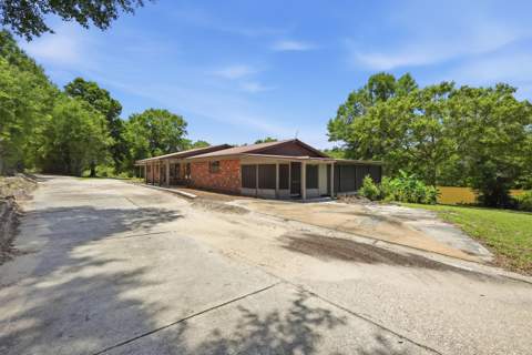 2897 Adams Road, Crestview FL - photo 8 of 103