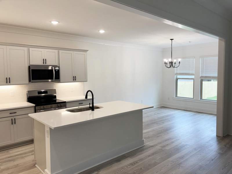 4 bedroom Detached Single Family at 2701 Louis Circle, Young Oaks, Crestview — photo 3