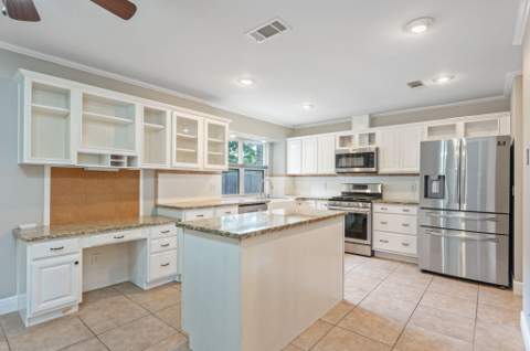 1732 Bayshore Drive, Niceville FL - photo 6 of 30
