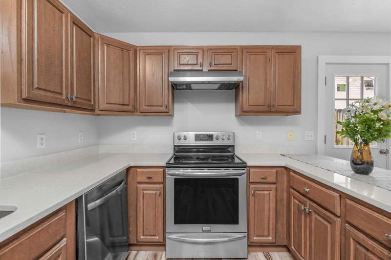 3 bedroom Detached Single Family at 609 E Edney Avenue, Morris Addn To Crestview, Crestview — photo 4