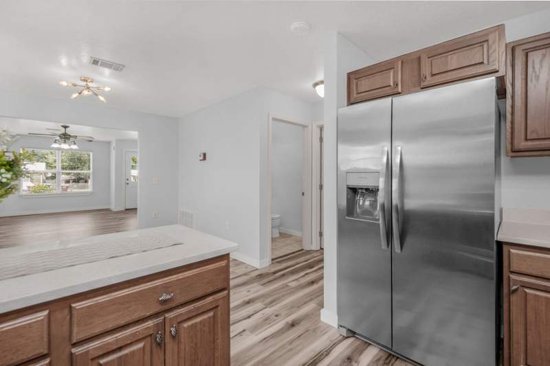 3 bedroom Detached Single Family at 609 E Edney Avenue, Morris Addn To Crestview, Crestview — photo 5