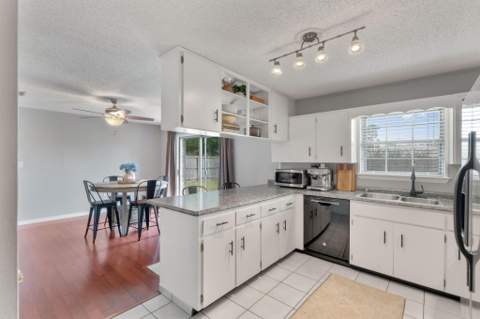 5 Lakeview Drive, Mary Esther FL - photo 20 of 36