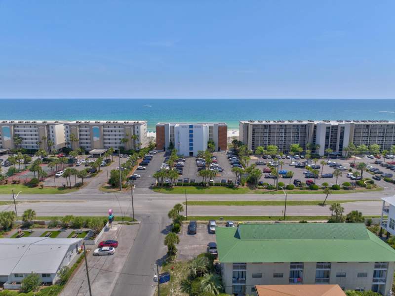 2 bedroom Condominium at 375 Bluefish Drive #304, Island Wind Unit 304, Fort Walton Beach — photo 2
