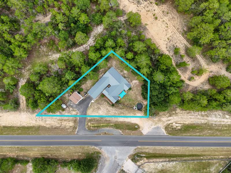 4 bedroom Detached Single Family at 899 Girl Scout Road, Oakwood Hills, DeFuniak Springs — photo 4