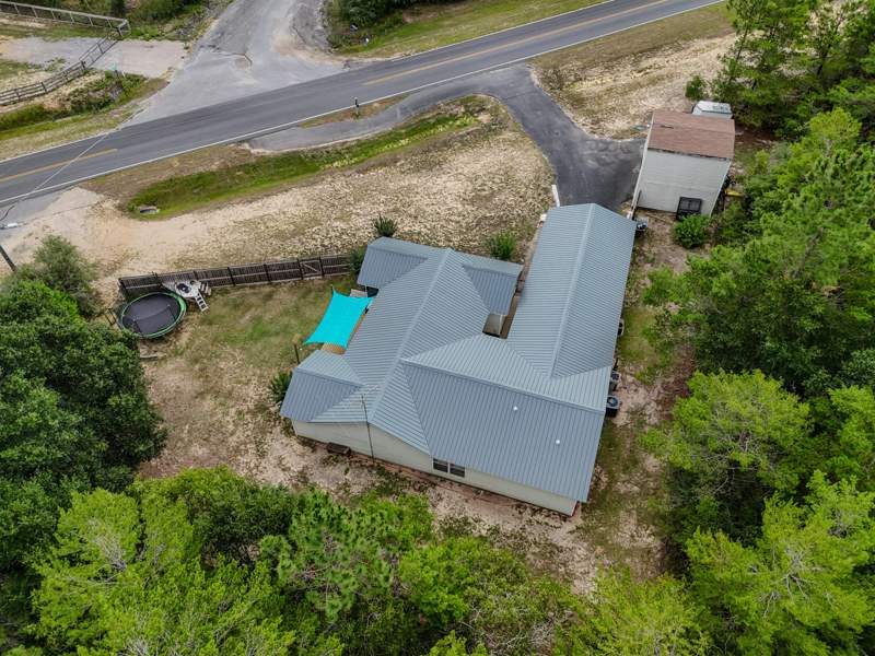4 bedroom Detached Single Family at 899 Girl Scout Road, Oakwood Hills, DeFuniak Springs — photo 5