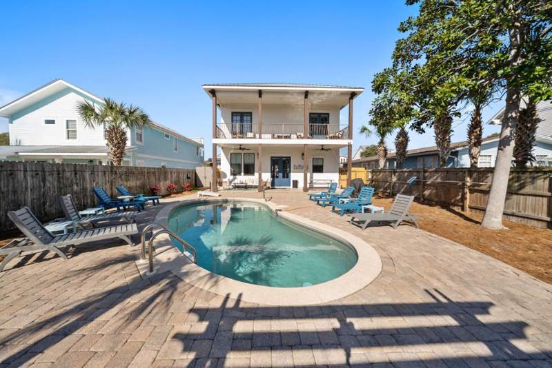 6 bedroom Detached Single Family at 85 Cobia Street, Crystal Beach, Destin — photo 3