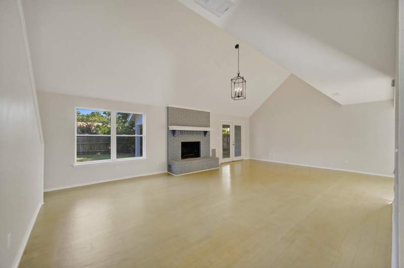 4 bedroom Detached Single Family at 710 Swan Lane, Spring Lake #2, Destin — photo 2
