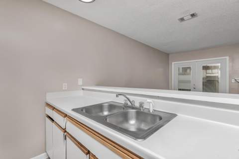 314 Olympia Court, Fort Walton Beach FL - photo 8 of 34