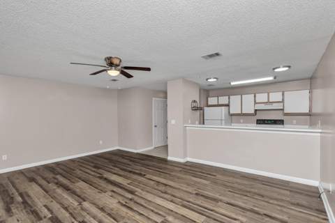 314 Olympia Court, Fort Walton Beach FL - photo 14 of 34