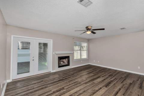 314 Olympia Court, Fort Walton Beach FL - photo 15 of 34