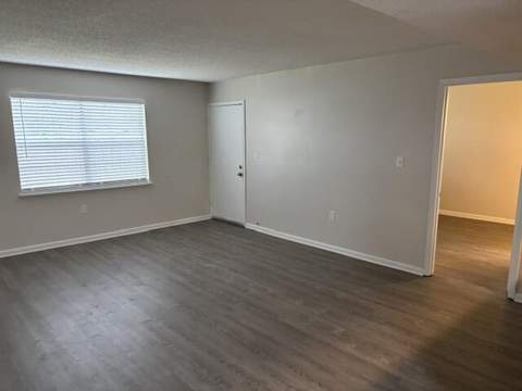 605 Colonial Drive #2, Fort Walton Beach FL - photo 9 of 22