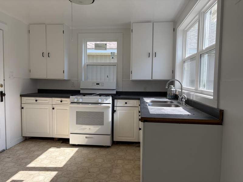 4 bedroom Detached Single Family at 1346 N Pearl Street, 231100.00, Crestview — photo 2