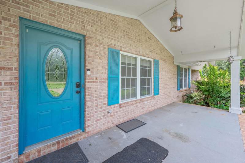 5 bedroom Detached Single Family at 110 Eagle Court, Grandview Heights, Crestview — photo 3