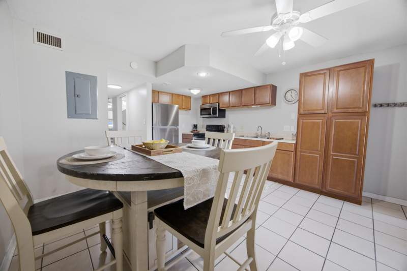 2 bedroom Townhouse at 145 4th Avenue #C2, Port Dixie, Shalimar — photo 3