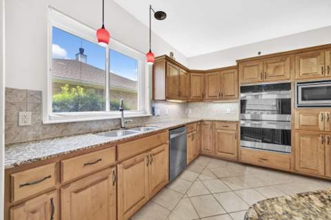 511 Fallin Water Drive, Mary Esther FL - photo 14 of 56