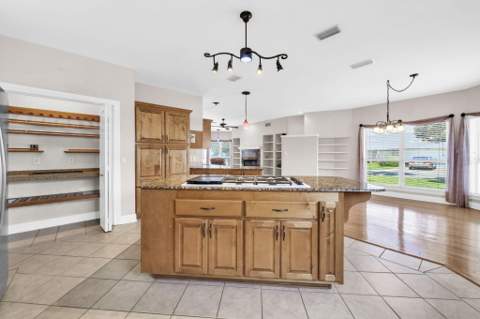511 Fallin Water Drive, Mary Esther FL - photo 15 of 56