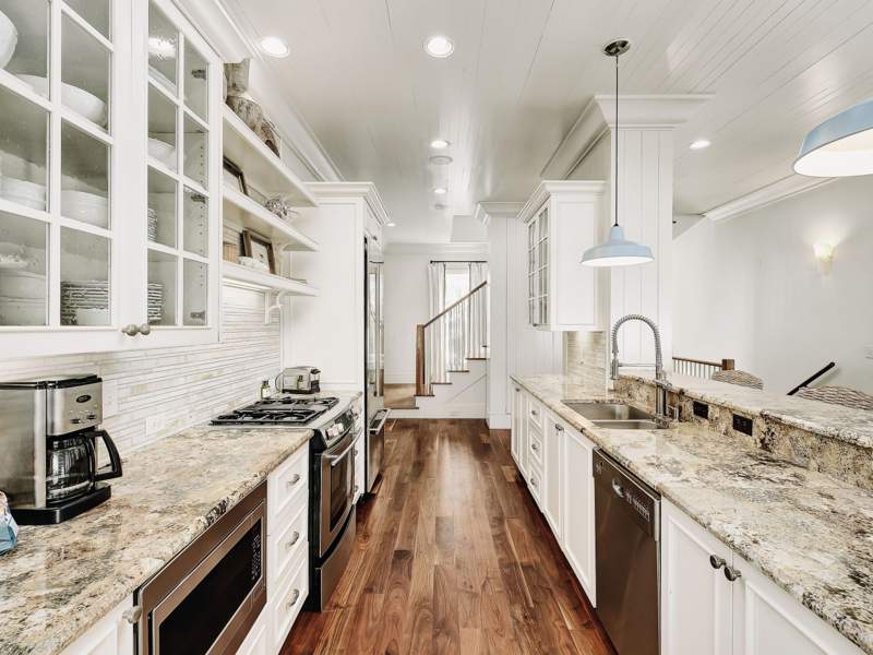 4 bedroom Detached Single Family at 105 Park Row Lane, Watercolor, Santa Rosa Beach — photo 2