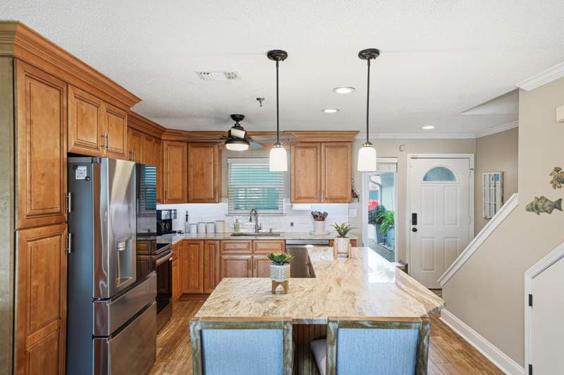 2 bedroom Townhouse at 218 SW Miracle Strip Parkway #Unit F, Brooks Landing Townhomes, Fort Walton Beach — photo 4