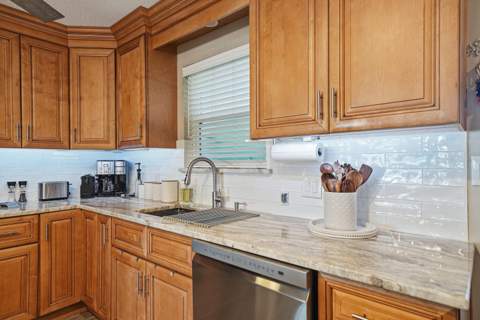 218 SW Miracle Strip Parkway #Unit F, Fort Walton Beach FL - photo 10 of 79