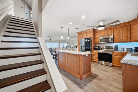 218 SW Miracle Strip Parkway #Unit F, Fort Walton Beach FL - photo 12 of 79